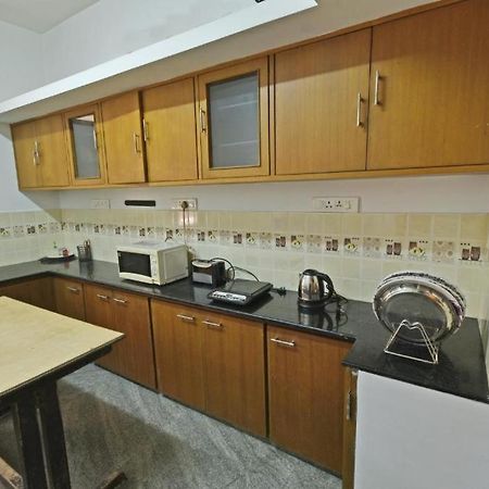 Villa Close To Rock Beach-Family Room 蓬蒂切里 外观 照片